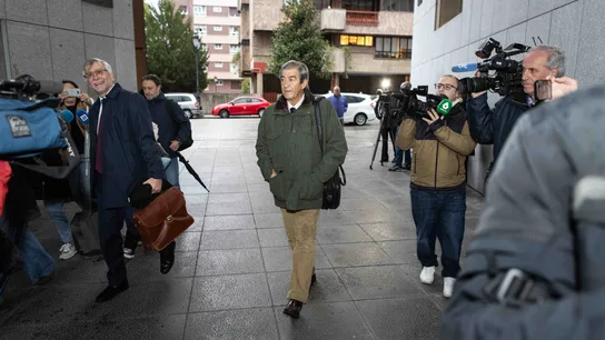 El exvicepresidente del Gobierno, exministro y expresidente de Asturias, Francisco Álvarez-Cascos, a su llegada a la Audiencia Provincial de Oviedo, a 7 de enero de 2025 El exvicepresidente del Gobierno, exministro y expresidente de Asturias, Francisco Álvarez-Cascos, a su llegada a la Audiencia Provincial de Oviedo, a 7 de enero de 2025