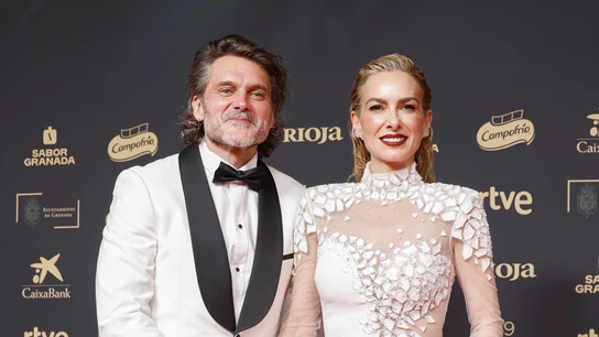 Salva Reina y Kira Miró en la alfombra roja de los Premios Goya 2025 Salva Reina y Kira Miró en la alfombra roja de los Premios Goya 2025