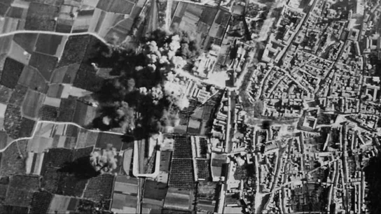 Imagen aérea del bombardeo de Xátiva Imagen aérea del bombardeo de Xátiva