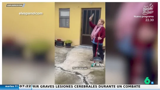 La abuela Antonia demuestra la resistencia de los platos Duralex: "Ya no hacen vajilla como la de antes" La abuela Antonia demuestra la resistencia de los platos Duralex: "Ya no hacen vajilla como la de antes"