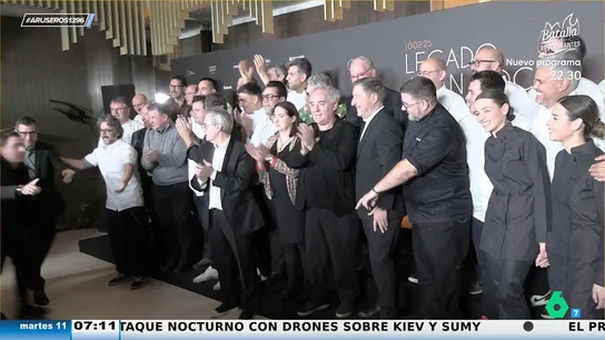 71 estrellas Michelin se reúnen para homenajear a Joan Roca: "No ha habido un hombre tan querido como él" 71 estrellas Michelin se reúnen para homenajear a Joan Roca: "No ha habido un hombre tan querido como él"