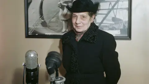 Lise Meitner Lise Meitner