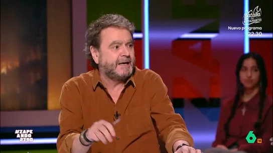 ¿Cómo se incendió el edificio Windsor? Paco Jiménez repasa algunas incógnitas entorno a este suceso El periodista expone que la justicia consideraba que el incendio fue provocado por una colilla que una trabajadora dejó en una papelera. "Esa es la verdad judicial que no siempre es la verdad absoluta", afirma Jiménez.