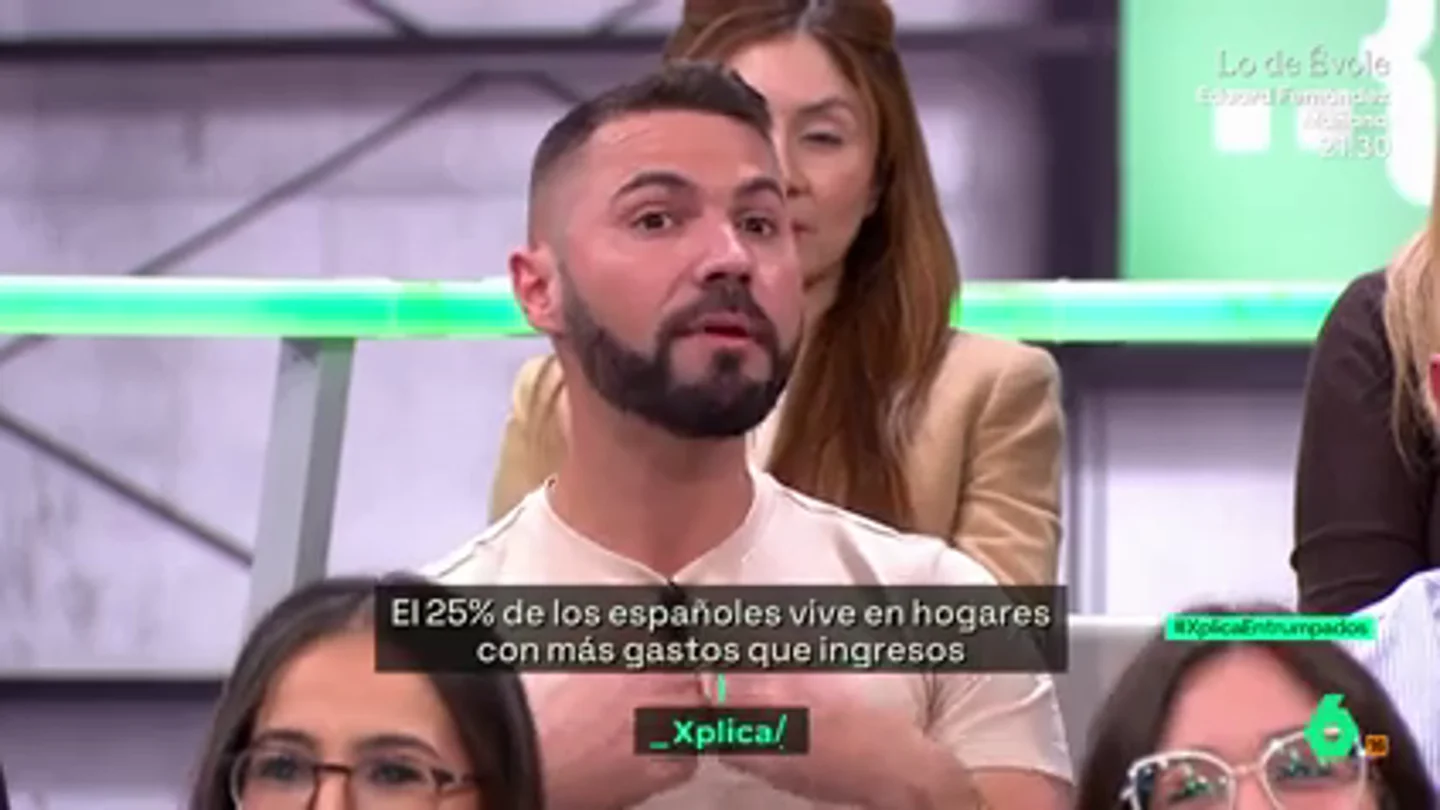 Un joven pluriempleado denuncia los problemas a los que se enfrentan ahora los jóvenes: "Lo que antes podías pagar con un sueldo, hoy no" Un joven pluriempleado denuncia los problemas a los que se enfrentan ahora los jóvenes: "Lo que antes podías pagar con un sueldo, hoy no"