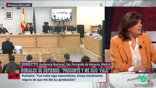 Lucía Méndez, sobre Rubiales: "Su problema es que lo vimos todos y no le vimos comerse a besos a otros" Lucía Méndez, sobre Rubiales: "Su problema es que lo vimos todos y no le vimos comerse a besos a otros"