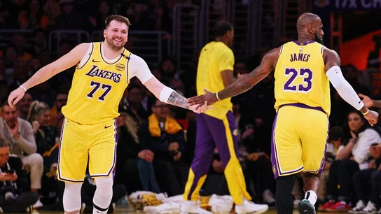 Luka Doncic y LeBron James Luka Doncic y LeBron James