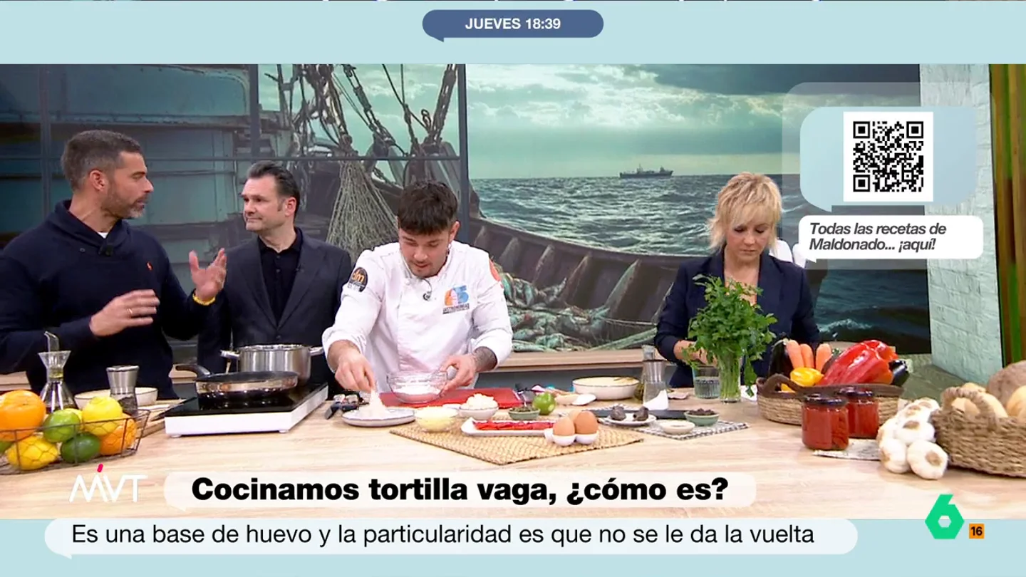 Iñaki López, al conocer los beneficios nutricionales de las cocochas: "Como muchos callos por el colágeno" Pablo Ojeda indica que es un producto que tiene mucho colágeno. Además, aclara que está proteína "cuando tú te la tomas, se degrada y no porque te duela la rodilla va dirigida hacia la rodilla".