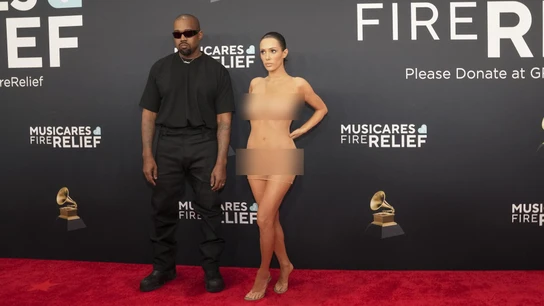 Kanye West y Bianca Censori rompen días después de su polémica aparición en la alfombra de los Grammy Kanye West y Bianca Censori rompen días después de su polémica aparición en la alfombra de los Gram