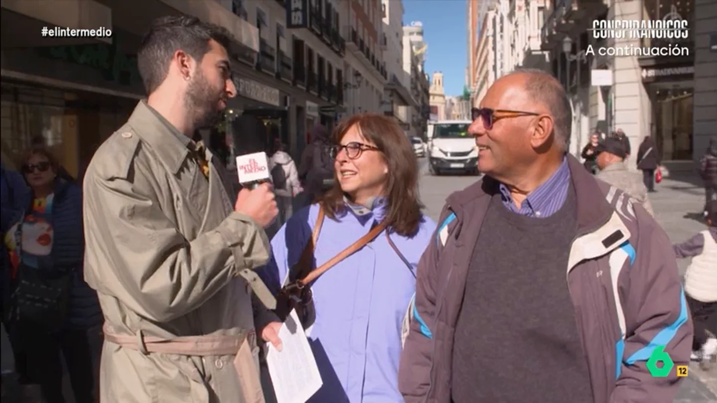 Un matrimonio desvela su última conversación importante: "Cómo se repartirían mis hijas las cosas si se caía el avión" Un matrimonio desvela su última conversación importante: "Cómo se repartirían mis hijas las cosas si se caía el avión"
