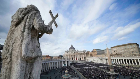 El papa Francisco preside el jubileo de las Fuerzas Armadas en la plaza de San Pedro (Vaticano), en febrero de 2025.  El papa Francisco preside el jubileo de las Fuerzas Armadas en la plaza de San Pedro (Vaticano), en febrero de 2025.