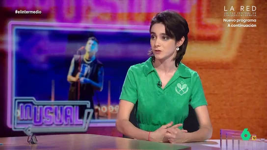 Inés Rodríguez 'desvela' cómo terminó en El Intermedio: "Me he liado y aquí he acabado" La reportera ha viajado hasta EEUU para asistir a un concierto pero no conocía ninguna de las canciones del artista. A pesar de ello, no ha dudado en compartir un particular truco para que nadie se de cuenta.