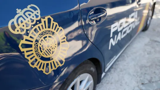 Imagen de archivo de un coche patrulla de la Policía Nacional Imagen de archivo de un coche patrulla de la Policía Nacional