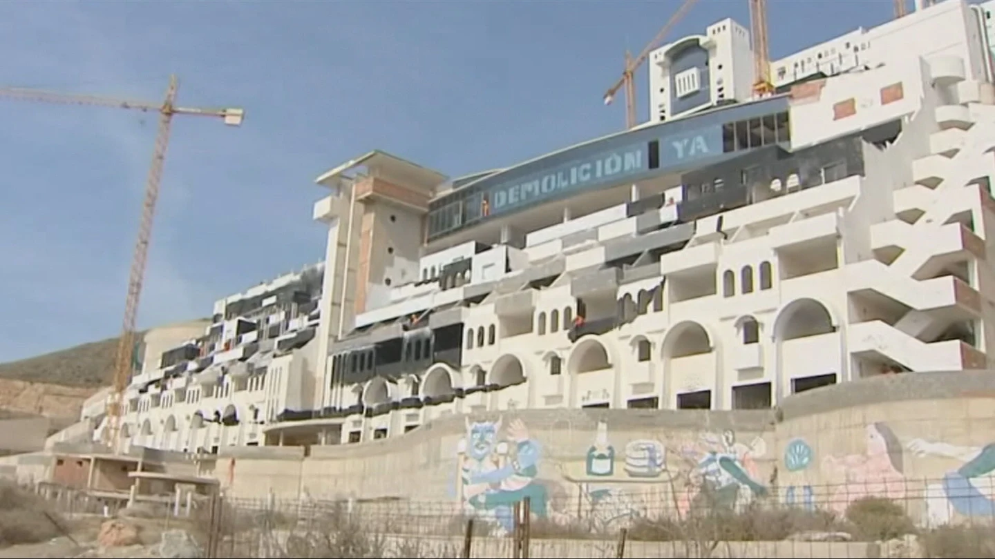 El Algarrobico El Algarrobico