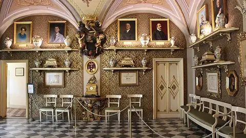 Officina Profumo-Farmaceutica di Santa Maria Novella Officina Profumo-Farmaceutica di Santa Maria Novella