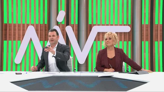 Iñaki López sobre el 'look' de María Claver: "Con ese 'animal print', trae ganas de guerra" Iñaki López sobre el 'look' de María Claver: "Con ese 'animal print', trae ganas de guerra"