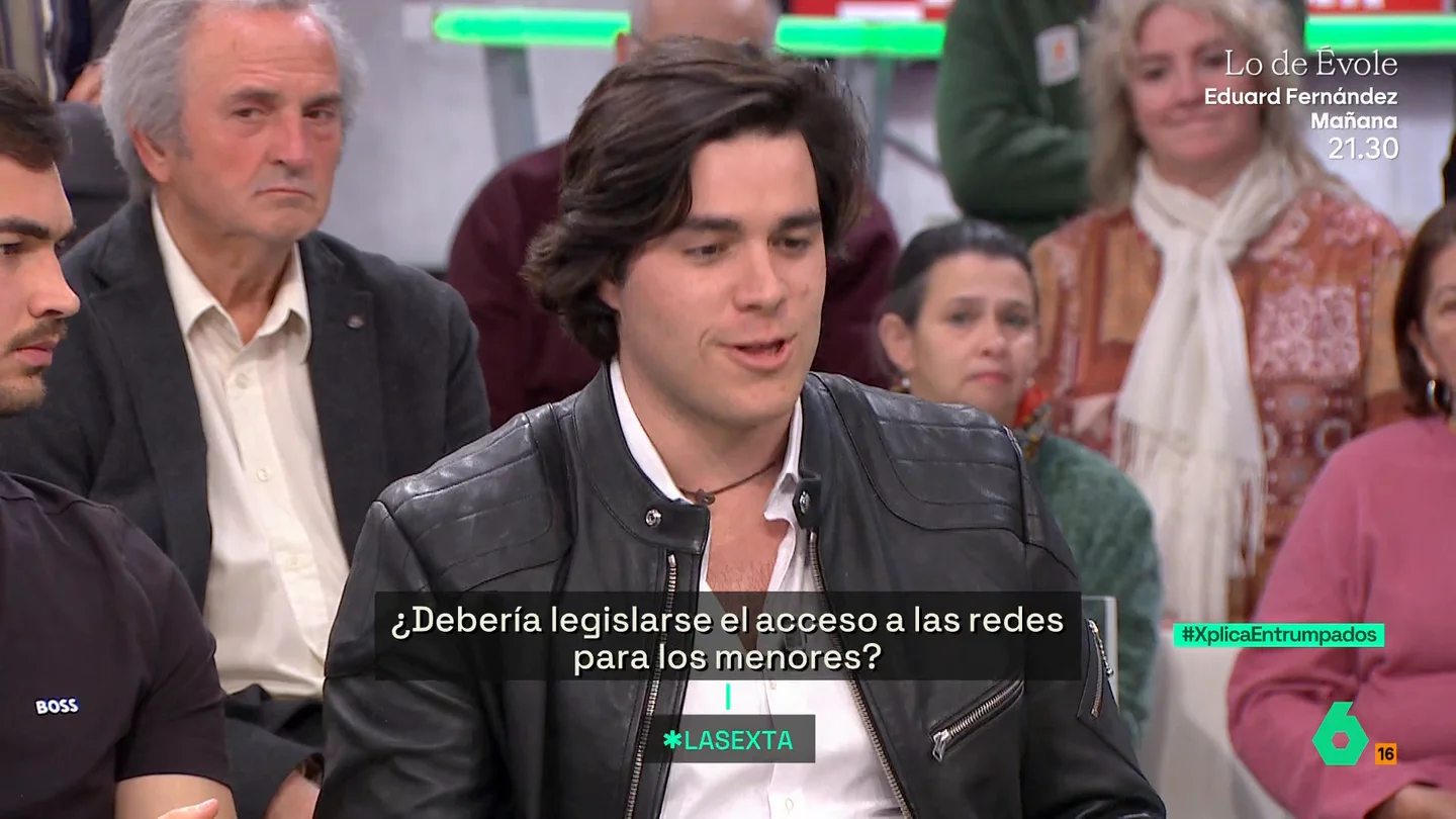 Un emprendedor, sobre la regulación de las redes sociales para los menores: "Cuanto más me prohibían fumar, más iba a echarme mis cigarros" Un emprendedor, sobre la regulación de las redes sociales para los menores: "Cuanto más me prohibían fumar, más iba a echarme mis cigarros"