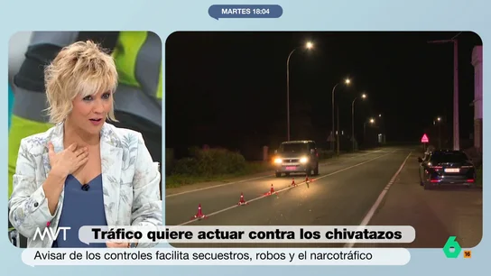 Cristina Pardo alucina con los chivatazos de controles de tráfico: "Lo milagroso es que sigan poniendo multas" Más Vale Tarde es testigo desde un control de tráfico de la celeridad con la que los usuarios detectan un control de la Guardia Civil: "En cinco minutos el punto deja de ser efectivo para la seguridad vial", asegura un agente.