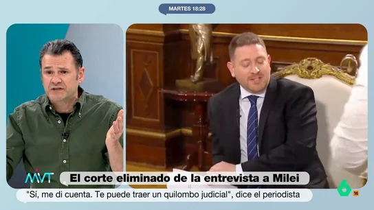 Iñaki López bromea sobre el jefe de prensa que cortó la entrevista de Milei: "¿Es el primo argentino de Miguel Ángel Rodríguez?" Iñaki López bromea sobre el jefe de prensa que cortó la entrevista de Milei: "¿Es el primo argentino de Miguel Ángel Rodríguez?"
