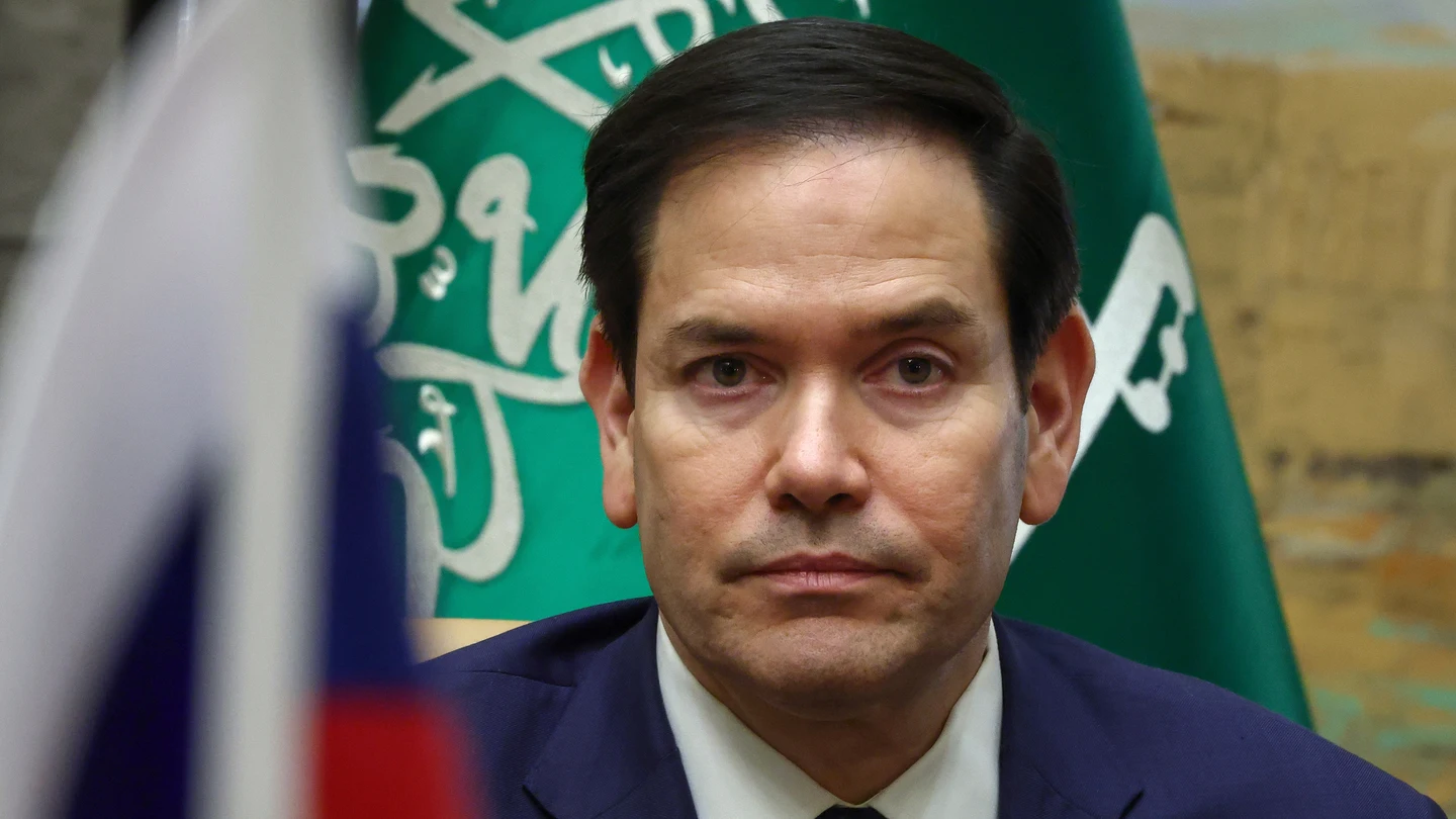 El secretario de Estado estadounidense, Marco Rubio, durante su reunión con Rusia en Arabia Saudí El secretario de Estado estadounidense, Marco Rubio, durante su reunión con Rusia en Arabia Saudí