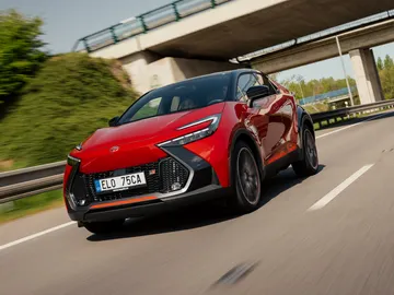 Este SUV coupé de diseño futurista con fiabilidad Toyota es el único superventas Top 10 en España que cuesta más de 30.000 € Este SUV coupé de diseño futurista con fiabilidad Toyota es el único superventas Top 10 en España que cuesta más de 30.000 €