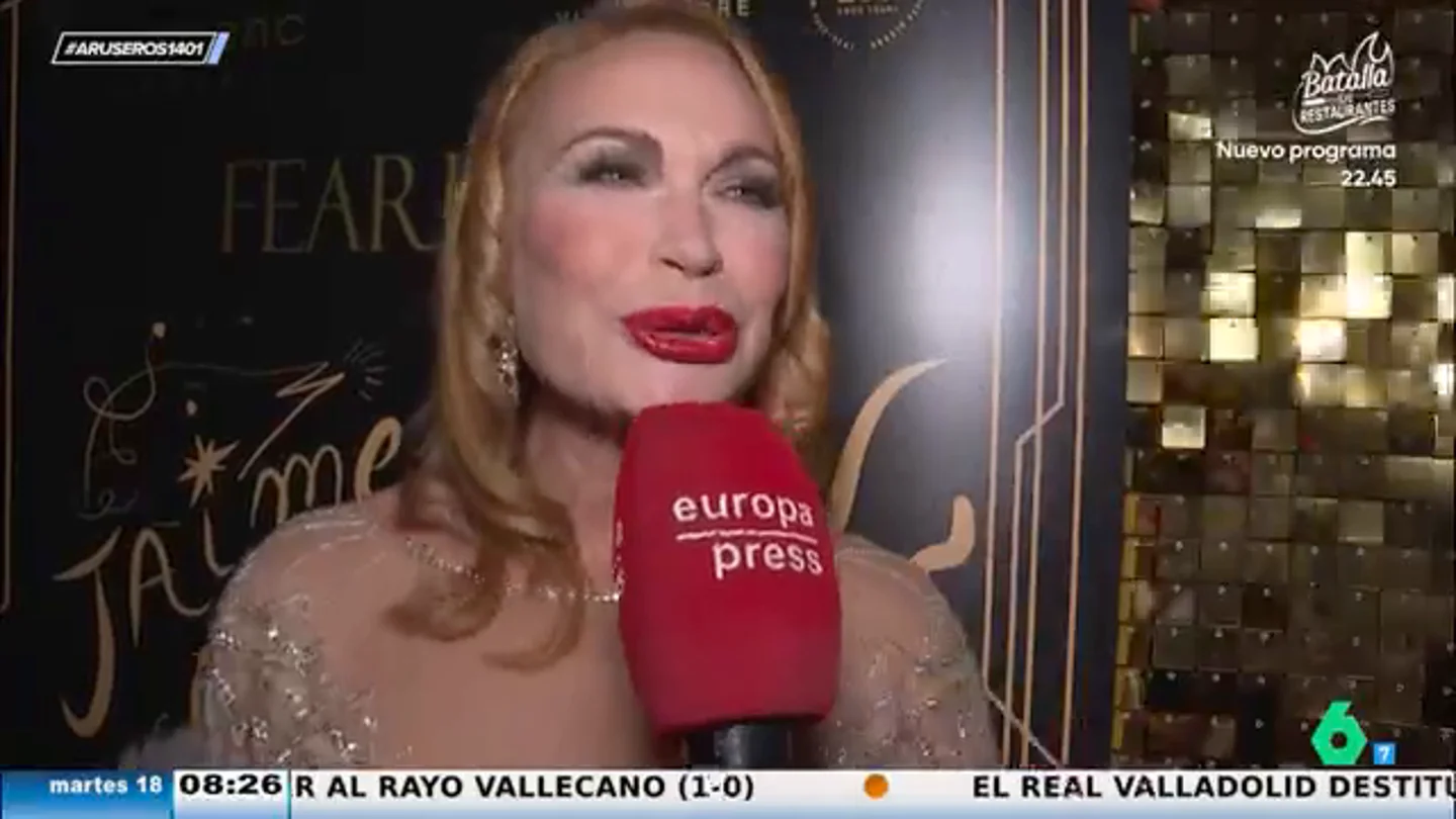 Marlene Mourreau, del día que conoció al rey Juan Carlos: "Le dije que en mi país habíamos cortado la cabeza a los reyes" Marlene Mourreau, del día que conoció al rey Juan Carlos: "Le dije que en mi país habíamos cortado la cabeza a los reyes"