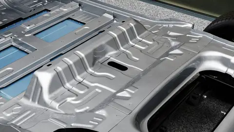 Sistema de acceso a bomberos de Renault para apagar baterías de coches eléctricos Sistema de acceso a bomberos de Renault para apagar baterías de coches eléctricos