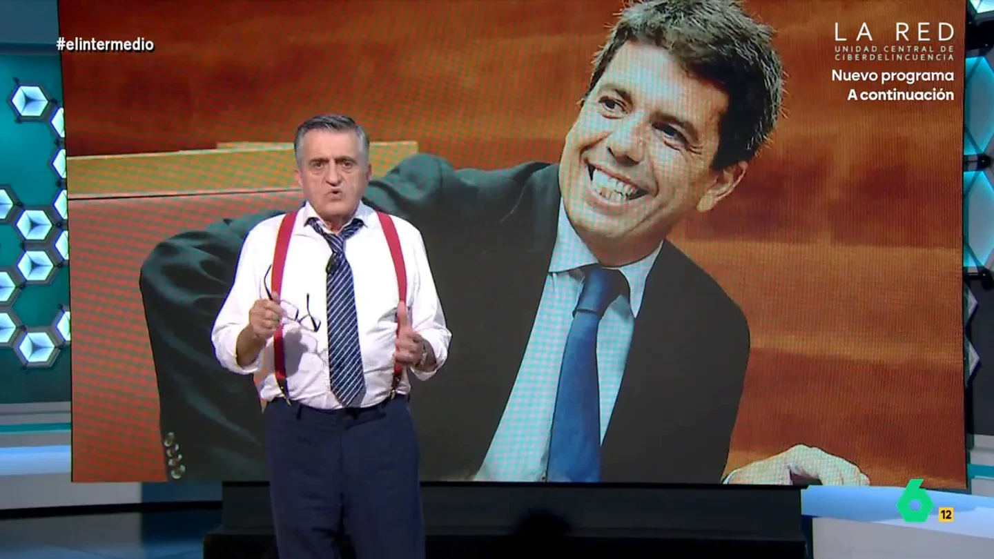 Wyoming carga contra Mazón y compara su gestión de la DANA con una película: 'Mentiroso compulsivo'" El presentador de El Intermedio no puede creer, por ejemplo, que el presidente de la Generalitat Valenciana mantuviera su agenda oficial "en el día más terrible para la comunidad que preside" o que no asuma sus responsabilidades.
