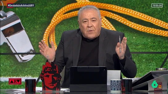 Ferreras, tras saber que la RFEF está investigando al árbitro Monuera Montero: "Para qué tiene que montar empresas, qué falta de respecto a la profesión" Ferreras, tras saber que la RFEF está investigando al árbitro Monuera Montero: "Para qué tiene que montar empresas, qué falta de respecto a la profesión"