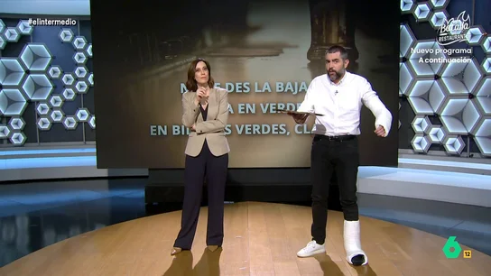 El irónico mensaje de una 'empresaria' a un camarero con un esguince: "¿Con qué tiras las cañas con la pierna o con la mano?" El irónico mensaje de una 'empresaria' a un camarero con un esguince: "¿Con qué tiras las cañas con la pierna o con la mano?"