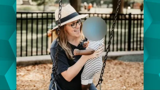 Una mujer demanda a una clínica de fertilidad por implantarle el embrión de otra pareja y obligarle a darles el bebé a los cinco meses de dar a luz Una mujer demanda a una clínica de fertilidad por implantarle el embrión de otra pareja y obligarle a darles el bebé a los cinco meses de dar a luz