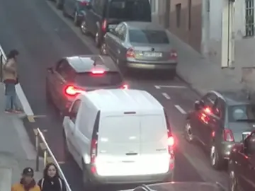 La brutal cuesta de Barcelona, viral de TikTok, e imposible para casi cualquier conductor La brutal cuesta de Barcelona, viral de TikTok, e imposible para casi cualquier conductor