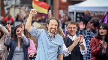 Pablo Iglesias, Irene Montero y Juan Carlos Monedero en un acto de precampa&ntilde;a de Podemos.