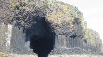 Cueva de Fingal en Escocia