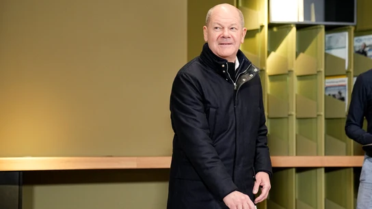 El canciller alemán, Olaf Scholz, vota en los comicios de este domingo en Alemania El canciller alemán, Olaf Scholz, vota en los comicios de este domingo en Alemania