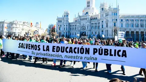 Manifestación por la educación pública en Madrid Manifestación por la educación pública en Madrid
