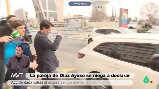 Iñaki López, tras escuchar mentir a Ayuso sobre el golpe de su novio: "No sé si pide que se ponga un guardaespaldas a un ciudadano particular" Iñaki López, tras escuchar mentir a Ayuso sobre el golpe de su novio: "No sé si pide que se ponga un guardaespaldas a un ciudadano particular"