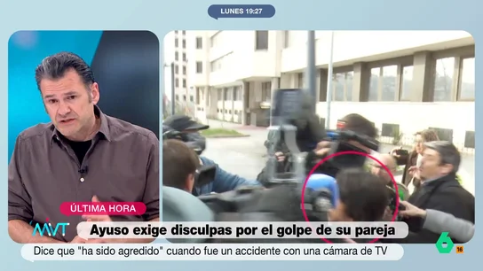 Iñaki López y las "dos cosas que molestan" a Ayuso: "Los protocolos de la vergüenza y ver a su novio pasar por un juzgado" Iñaki López responde en este vídeo a las mentiras de Ayuso sobre el choque fortuito entre su pareja y un cámara de laSexta y considera que está haciendo "de la anécdota categoría para lanzar una bomba de humo".