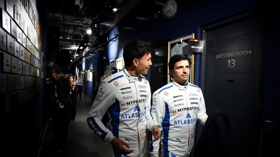 Alex Albon y Carlos Sainz Alex Albon y Carlos Sainz
