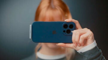 La SSD de Planck adosada a un iPhone