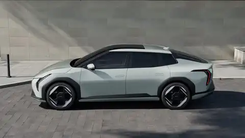 Así es el nuevo Kia que tiene atemorizados a sus rivales por su gran autonomía y que está al caer en España Kia EV4