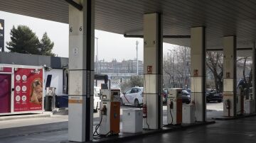 Si vives en la capital y tienes etiqueta Cero est&aacute;s de suerte: el Ayuntamiento de Madrid transforma una gasolinera para recargar estos veh&iacute;culos