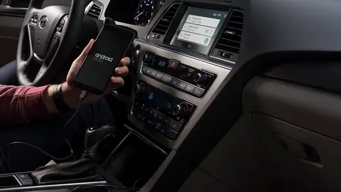 El "abuso" de Android Auto por no permitir usar aplicaciones de terceros El "abuso" de Android Auto por no permitir usar aplicaciones de terceros