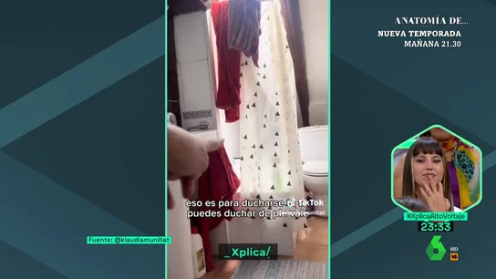 "No se puede ni mear de pie": Una joven muestra en un "zulo tour" la minúscula buhardilla por la que paga 500 euros en Madrid "No se puede ni mear de pie": Una joven muestra en un "zulo tour" la minúscula buhardilla por la que paga 500 euros en Madrid