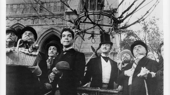 Cantinflas, David Niven y el resto de actores durante una escena de 'La vuelta al mundo en 80 días' en 1956. Cantinflas, David Niven y el resto de actores durante una escena de 'La vuelta al mundo en 80 días' en 1956.