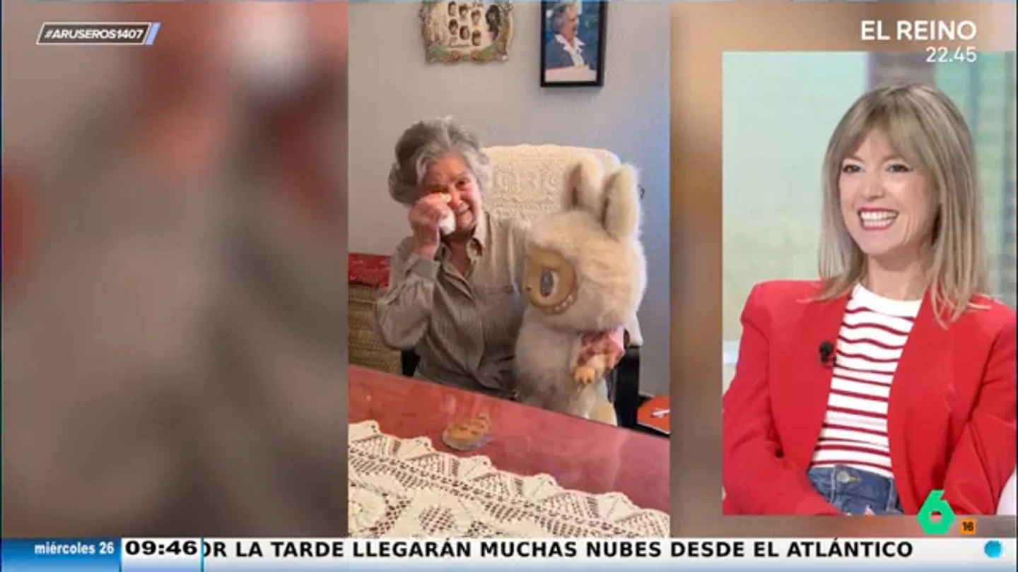 Las lágrimas de emoción de una abuela de 90 años al ver que sus nietos le han regalado un zimomo: "¡No me lo puedo creer!" Las lágrimas de emoción de una abuela de 90 años al ver que sus nietos le han regalado un zimomo: "¡No me lo puedo creer!"