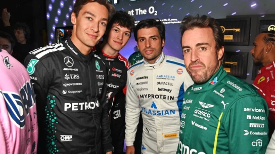 Russell y Fernando Alonso Russell y Fernando Alonso