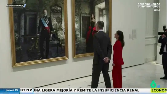 La reacción del rey Felipe y la reina Letizia al ver los retratos de Annie Leibovitz La reacción del rey Felipe y la reina Letizia al ver los retratos de Annie Leibovitz