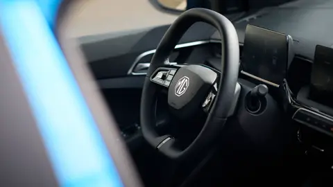 ¿Quieres un coche lo más barato posible? Por 13.990 no encontrarás nada igual MG3 Gasolina