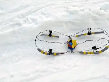 GOAT es capaz de atravesar duros entornos alpinos en condiciones de nieve y sequedad GOAT es capaz de atravesar duros entornos alpinos en condiciones de nieve y sequedad