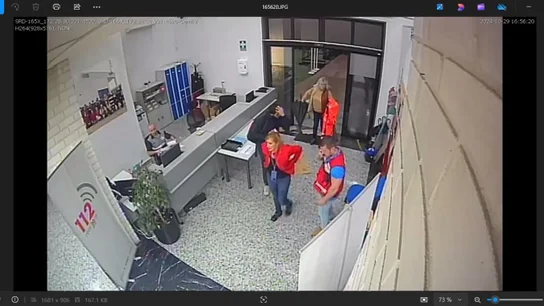 Exconsellera de Justicia e Interior, Salomé Pradas llegando al CECOPI a las16:56 Exconsellera de Justicia e Interior, Salomé Pradas llegando al CECOPI a las16:56